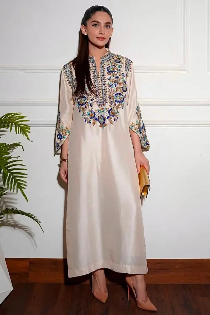 Alizeh Saad White Raw Silk Formal Collection Replica